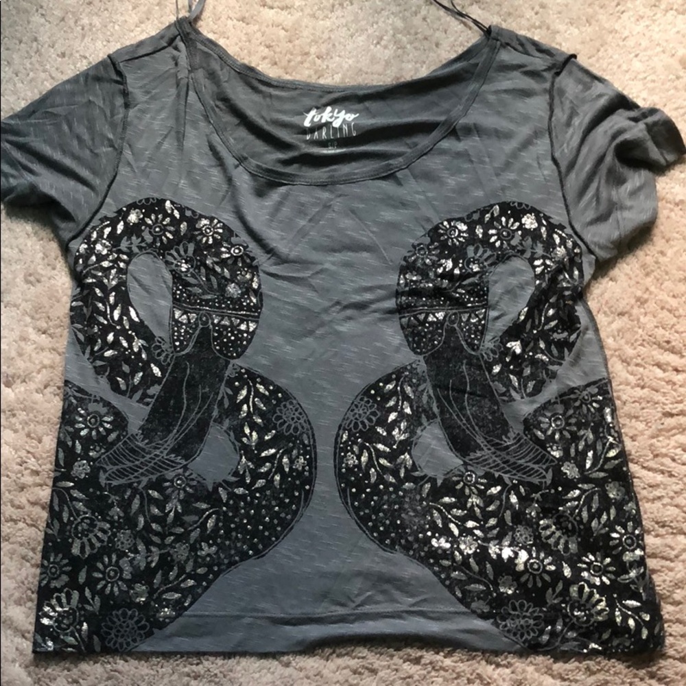 Aeropostale grey t shirt (s)